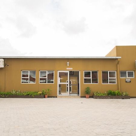 Ekamuti town Lodge Oniihandi Zewnętrze zdjęcie